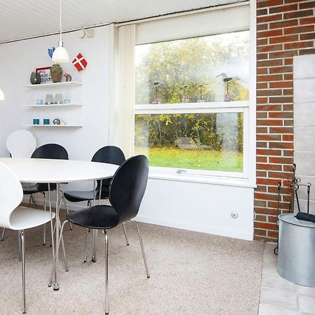 6 Person Holiday Home In Hemmet Eksteriør billede